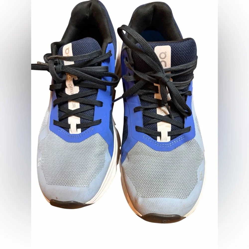 On Cloud Blue and Gray Athletic Sneakers